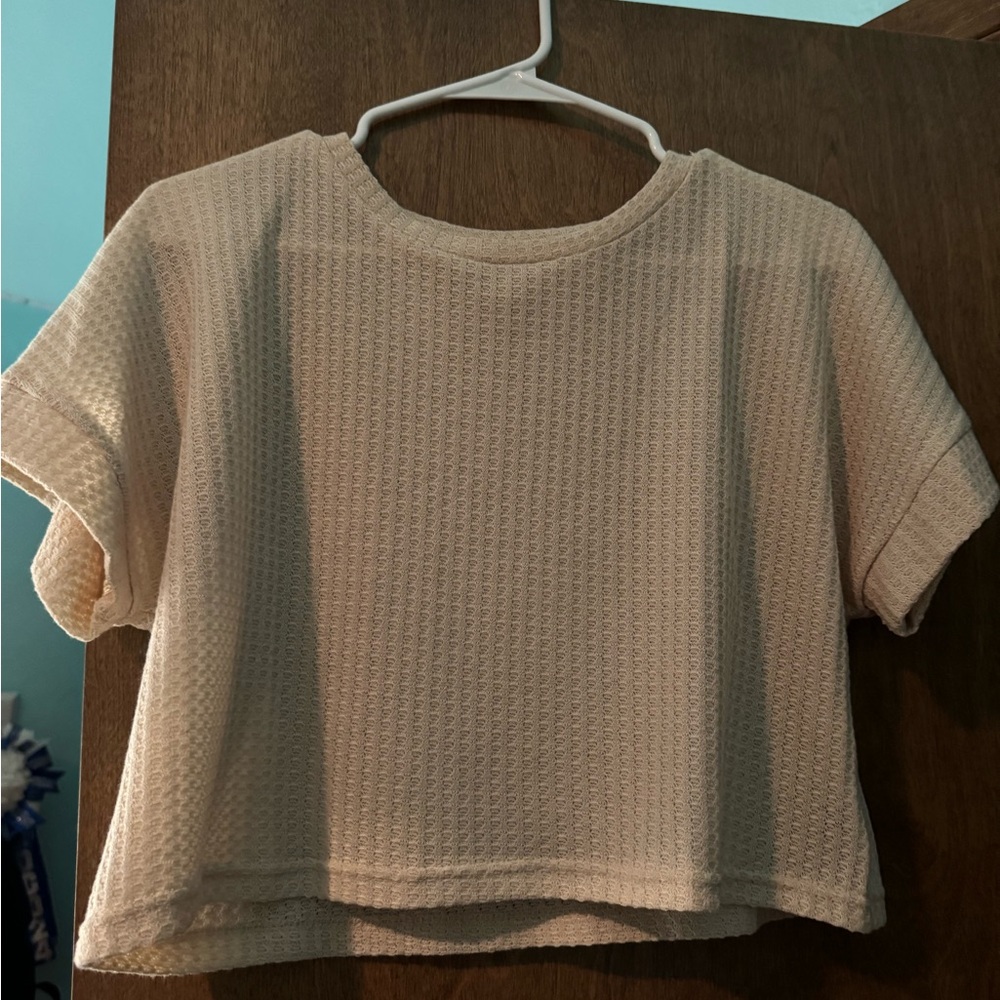 SHEIN Cream Textured Crop Top